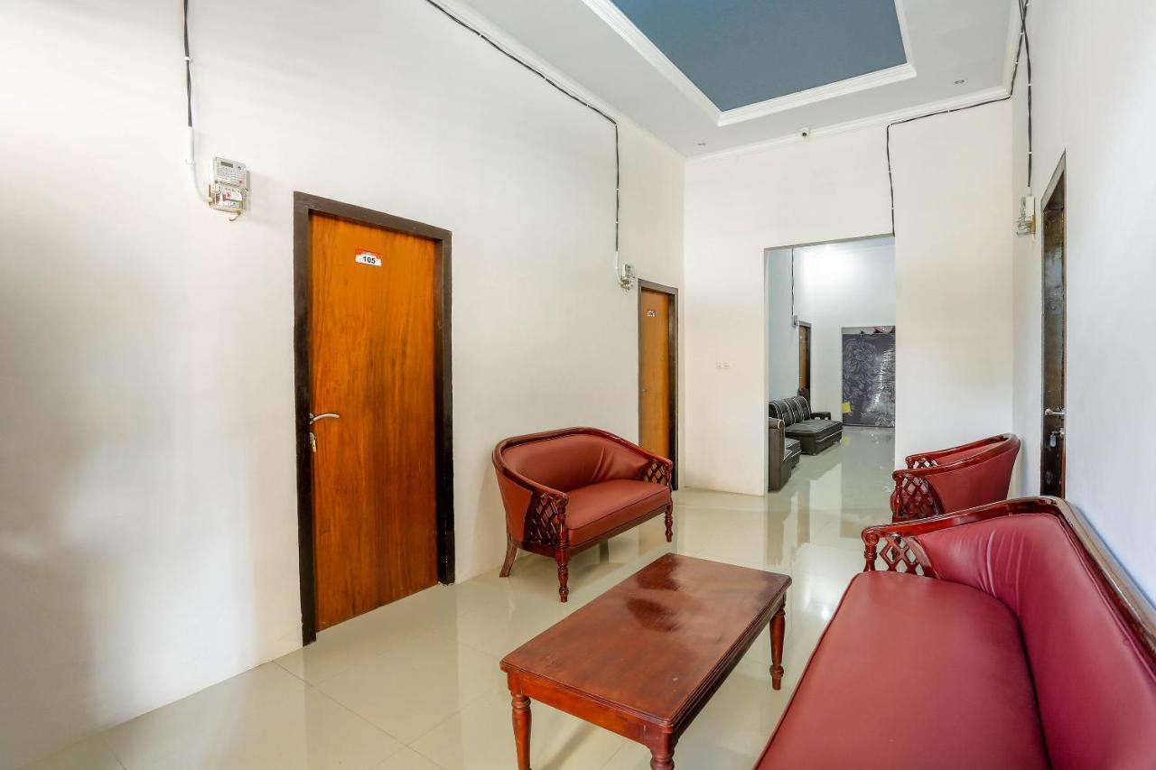 Spot On 1784 Tnc Residence Syariah Mataram Exteriör bild