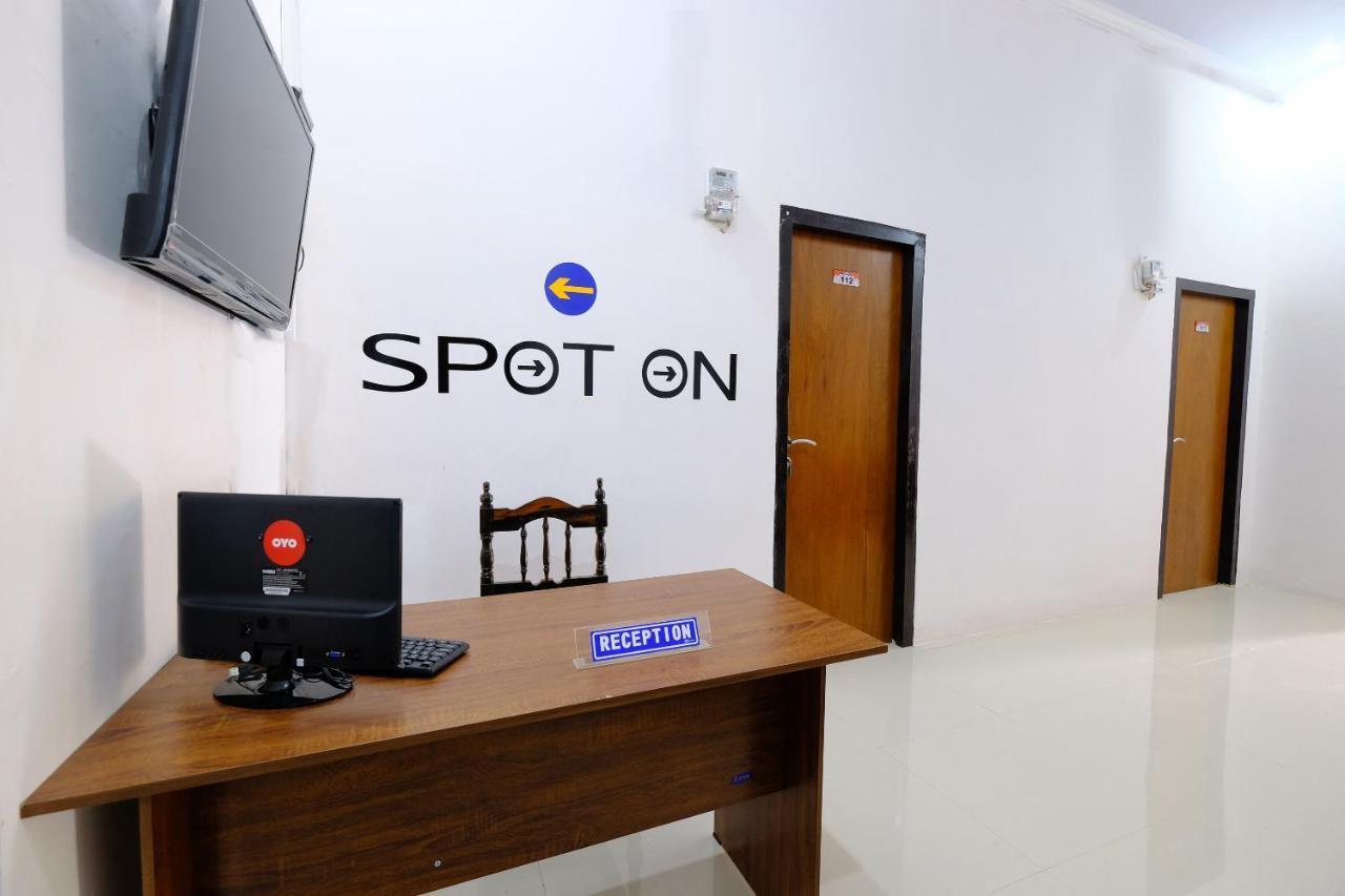 Spot On 1784 Tnc Residence Syariah Mataram Exteriör bild